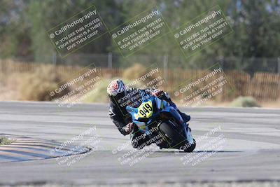 media/Oct-04-2025-CVMA (Sat) [[408bcdd6e4]]/Race 13-Amateur Supersport Open/